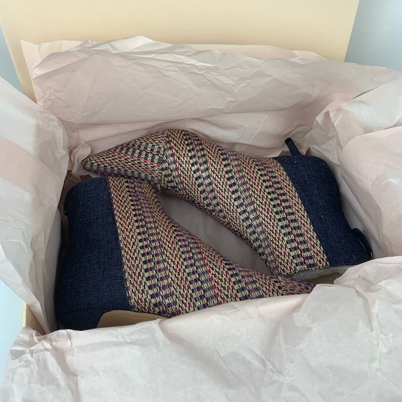 ❌SOLD❌Alexandre Birman Kittie Denim Bootie Sz 37 - Picture 7 of 16